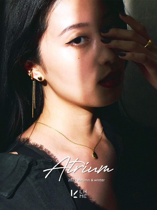 2022 AWコレクション『Atrium』