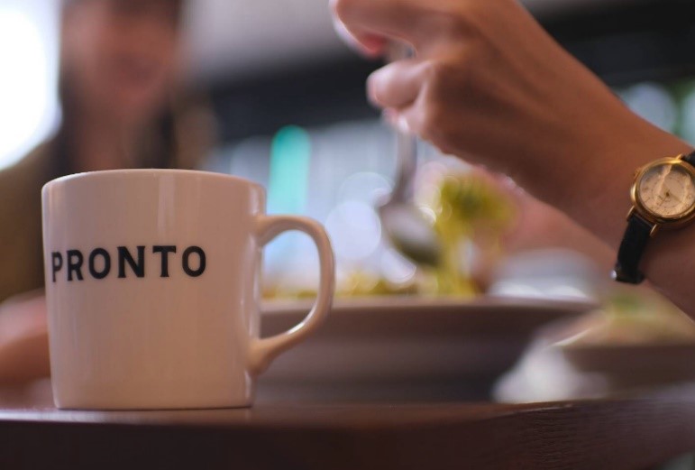 「昼はカフェ、夜はサカバ。PRONTO（プロント）」ブランドプロモーション動画公開