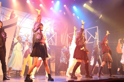 リリーフ・ライト・ガンよりダンスシーン