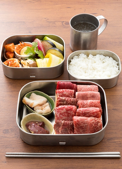 听屋焼肉弁当 黒毛和牛ミックス ハーフポンド