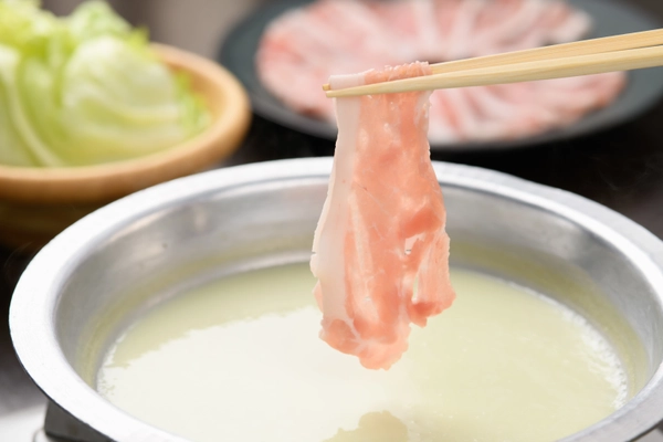 出汁と日本酒の名店《麻布十番すぎ乃》 奈良県天理市産青大豆あやみどりを使用した「豆乳ぶたしゃぶ」を 3/14より予約受付開始