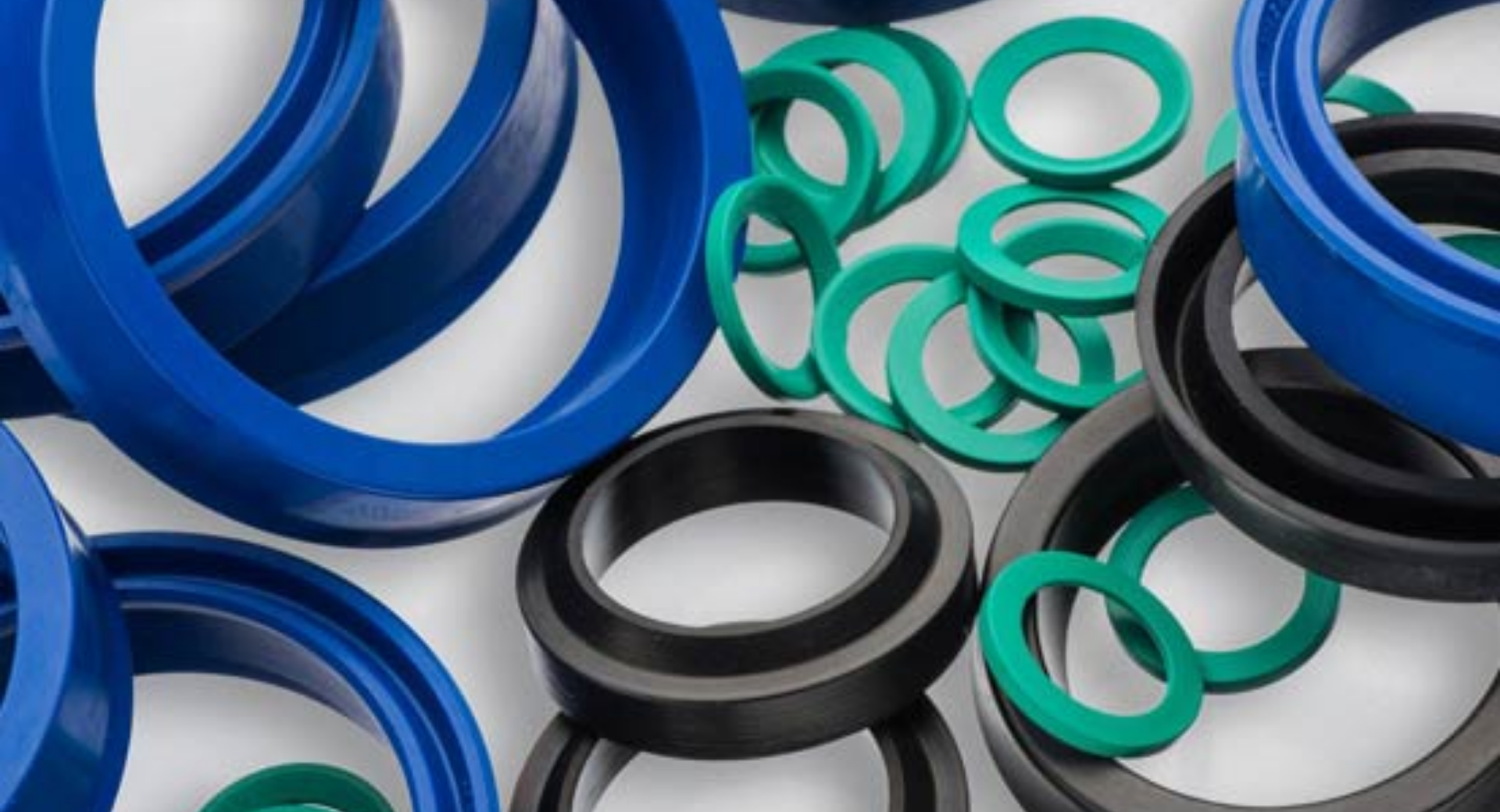 世界の合成ゴム市場規模は2026年までに467億米ドルに達すると推定される