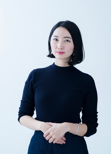 山内マリコ