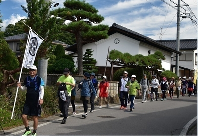 400余年前に思いを馳せながらウォーキング