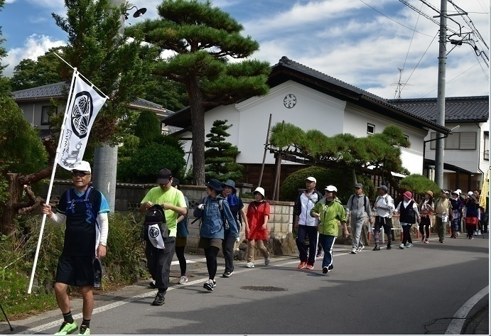 400余年前に思いを馳せながらウォーキング