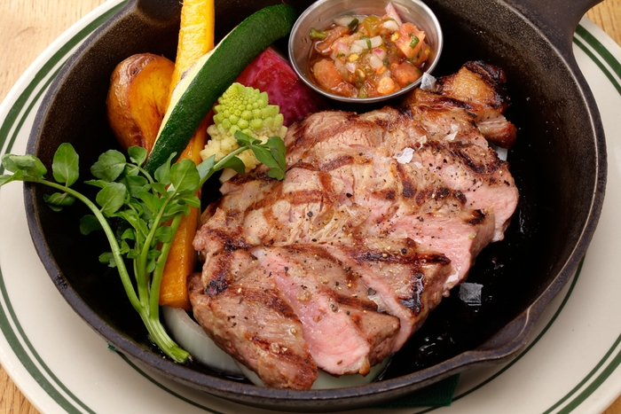 GRILL HARVESTER:岩中豚ローススキレットグリル