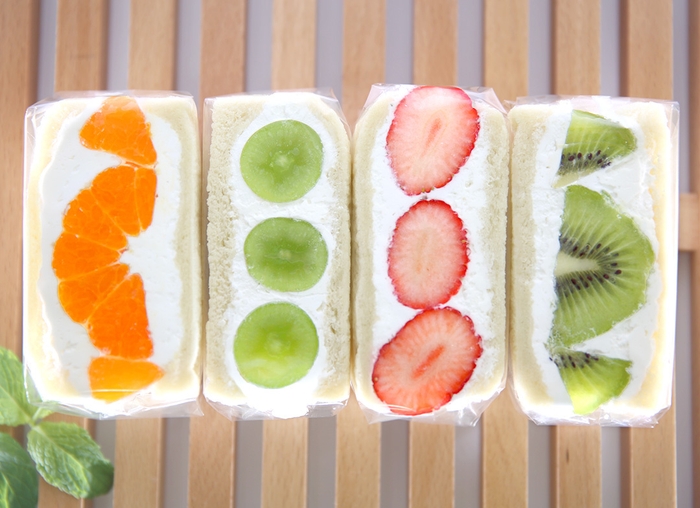 とく川 フルーツサンド