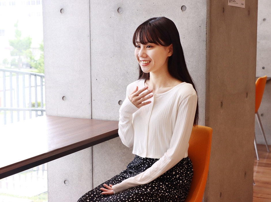 外国語学部4年　佐山奈乃子さん
