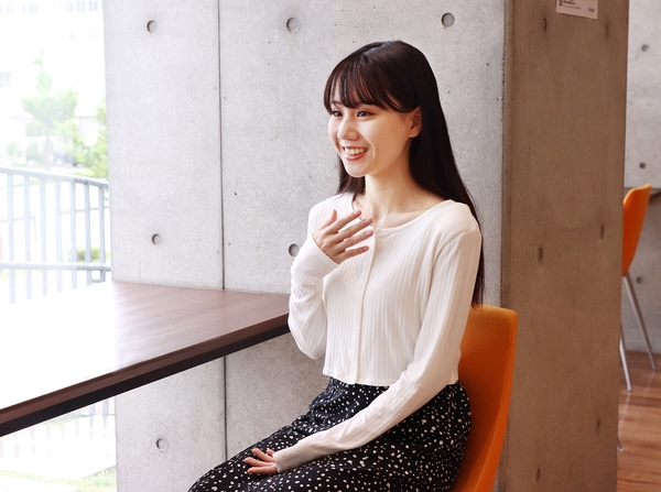 外国語学部4年 佐山奈乃子さん