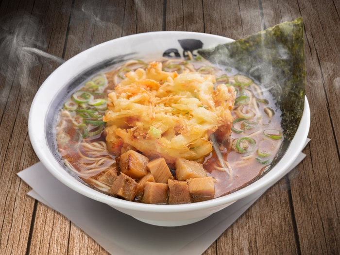 かき揚げ醤油らーめん(700円+税)
