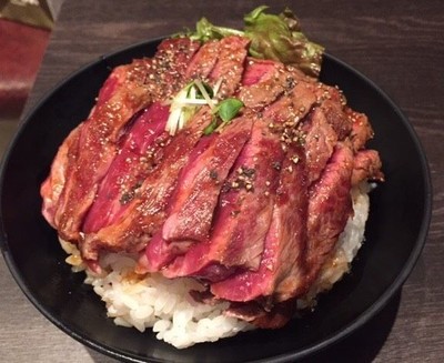 ローストビーフ丼