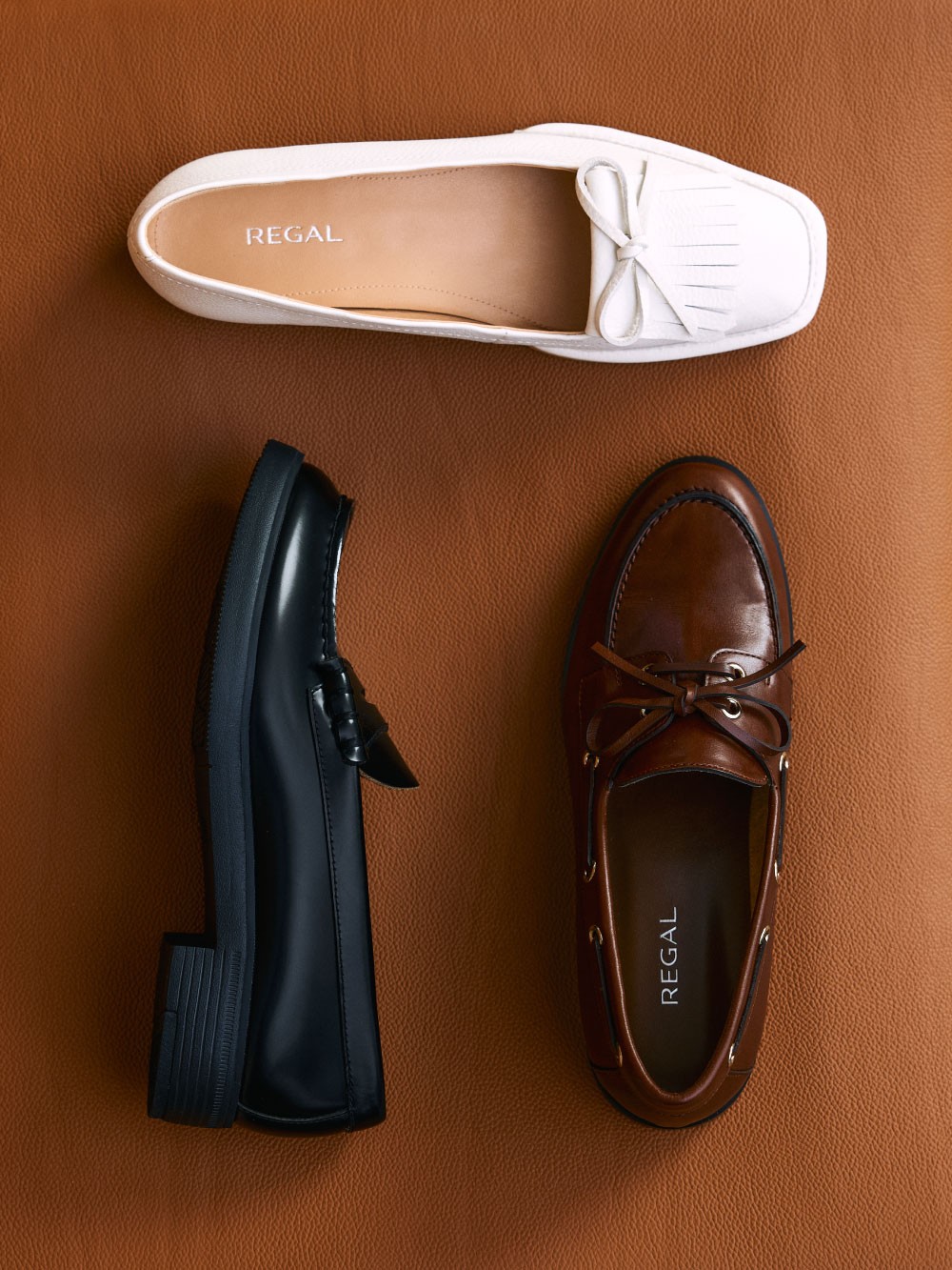 REGAL｜ 軽やかな季節に、真新しい春のスリッポン  —Slip Into The New Spring