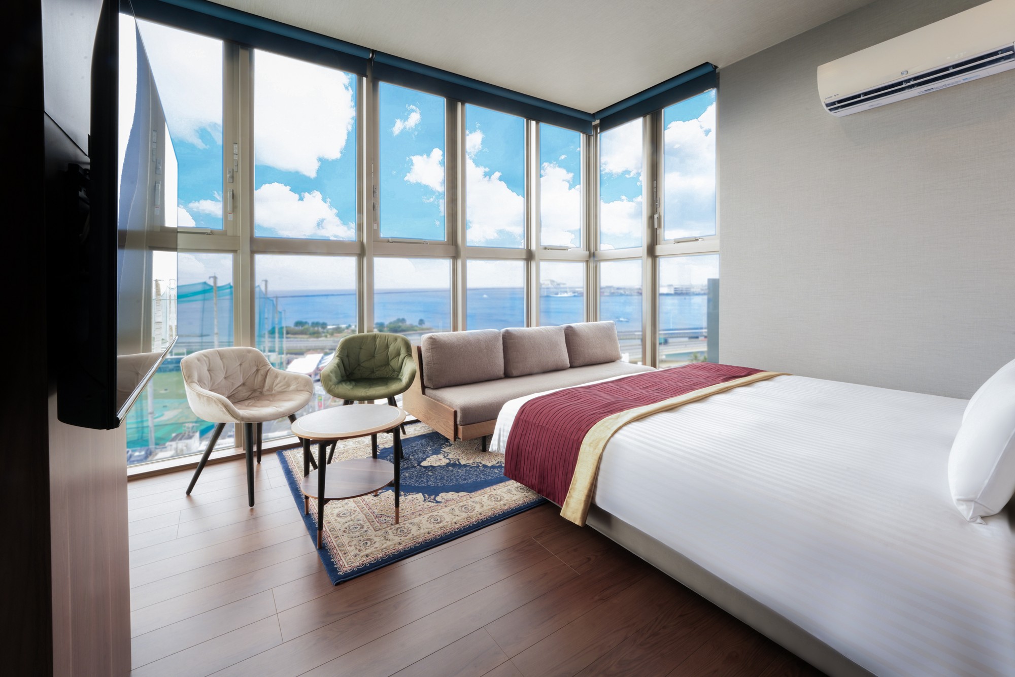 【沖縄・那覇】 ホテル サンスイナハ、美髪を叶える高機能ヘアケア機器を導入　旅先でも“キレイを妥協しない”滞在を