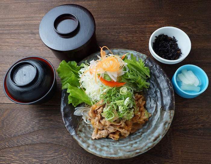 サ飯 豚生姜焼き定食