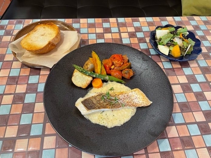 白身魚のポワレ