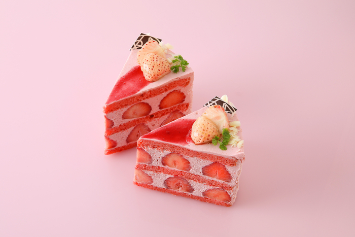 PREMIUM「白苺」ショート　918円　1月14日から「淡雪」でリニューアル、順次旬の白苺を採用