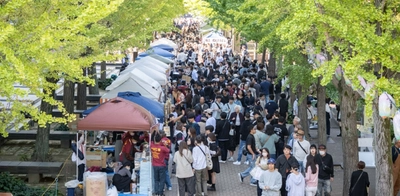 西日本最大級の大学祭「第77回生駒祭」を開催　創立100周年記念のドローンショーや伝統のパレードを実施