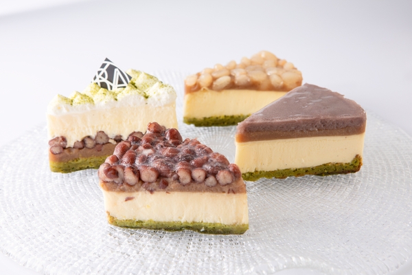 「水無月風フロマージュ」、洛甘フロマージュ＜和テイスト＞、和フロマージュ＜白隠元＞、和フロマージュ＜こし餡＞　各６４８円（税込）