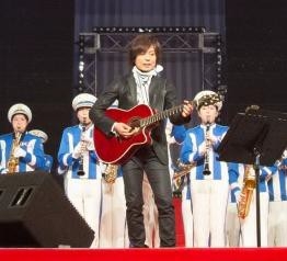 ステージ上のつんく♂さん(平成27年度)