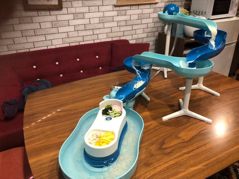 ホーリーハウス夏季限定のソーメンスライダー