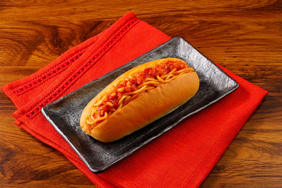 エースコック監修　ブタキム風 焼きそばパン