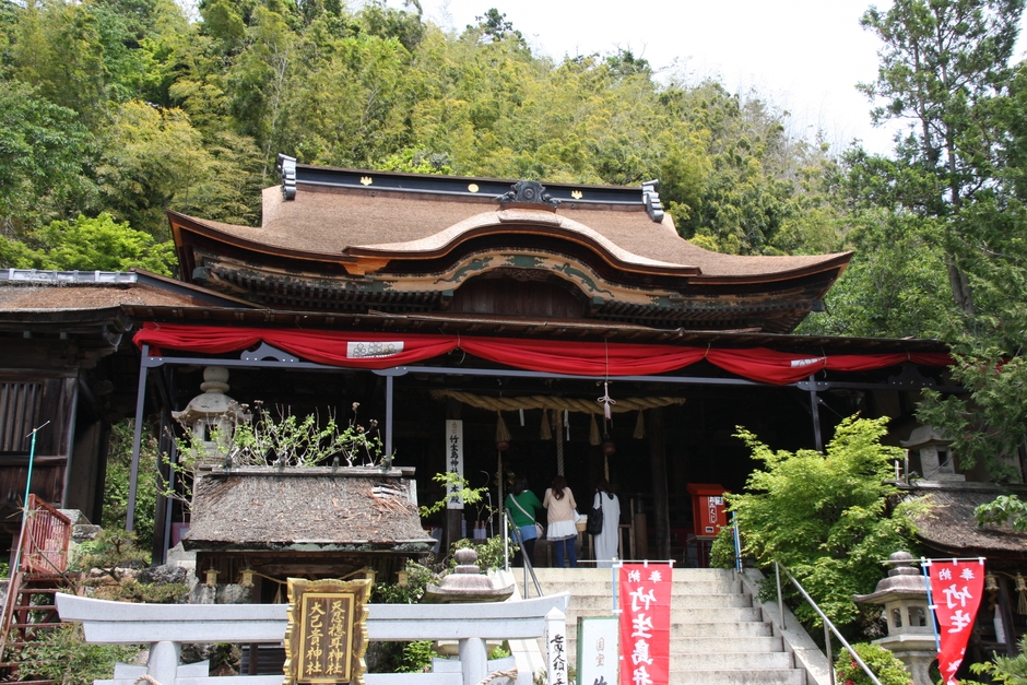 都久夫須麻神社本殿（竹生島）