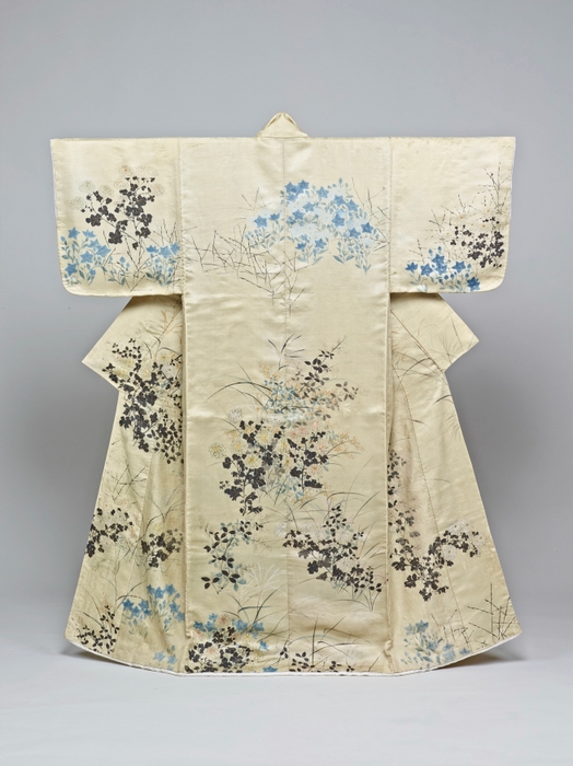 重要文化財 小袖 白綾地秋草模様(通称〈冬木小袖〉) 尾形光琳筆 江戸時代・18世紀前半