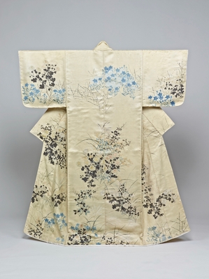 重要文化財　小袖 白綾地秋草模様(通称〈冬木小袖〉)　尾形光琳筆　江戸時代・18世紀前半