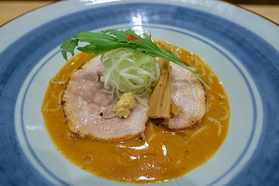 林流味噌らーめん 斜め