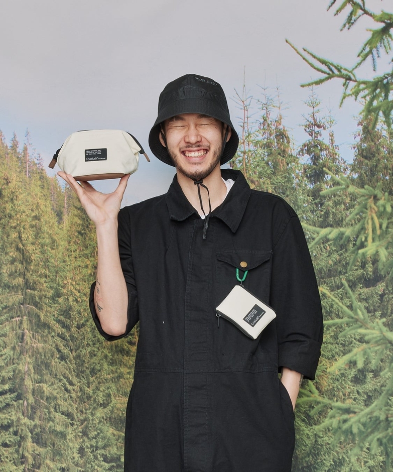 パウンドポーチ/4,730円(税込)、デュアルウォレット/3,960円(税込)