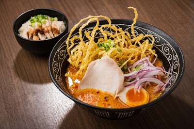 極上カレーヌードルと究極のとりめしセット