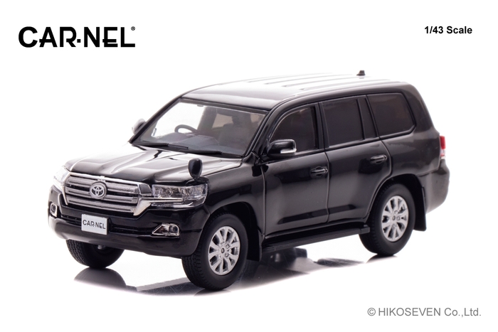 CARNEL 1/43 トヨタ ランドクルーザー AX G selection (URJ202) 2015 Black：左前