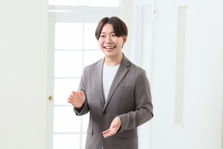 代表　岡田 敏宏