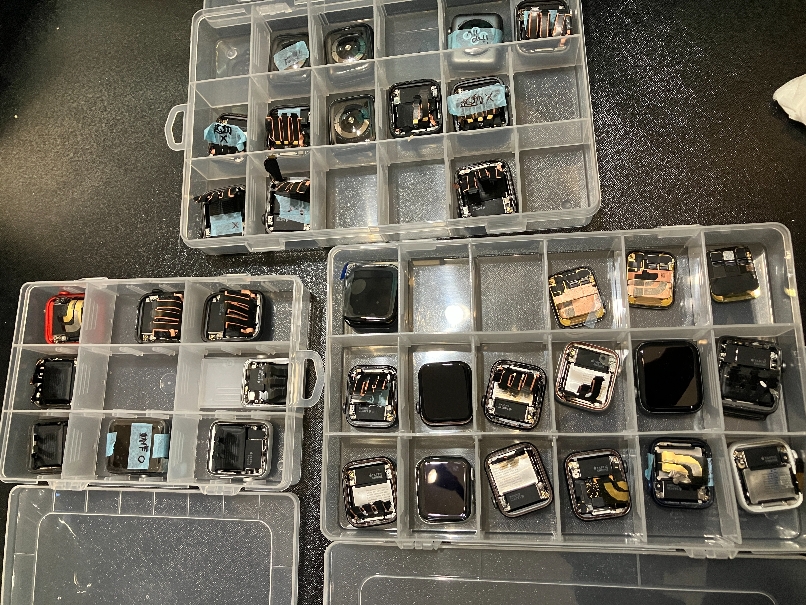 数十台の検証用ジャンクWatch