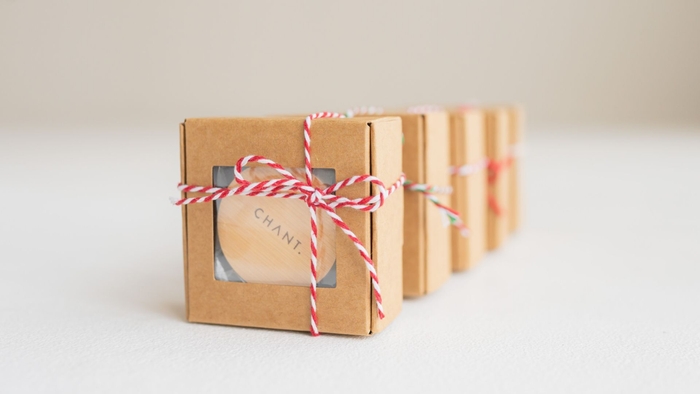 ヒノキ容器の『開運コスメ』