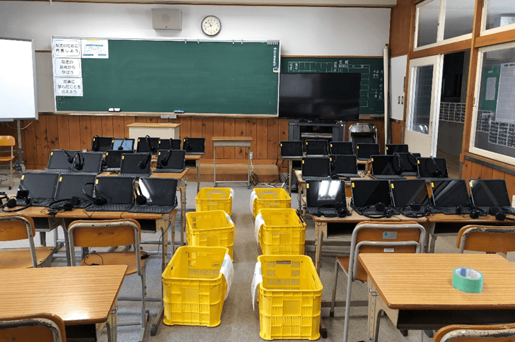 機器整備の様子