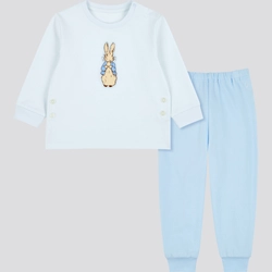 ユニクロ「UT」より ピーターラビット(TM)のベビーパジャマ発売