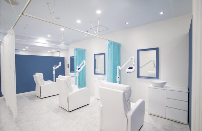 お友達やご家族、カップルでも並んで利用に可能。