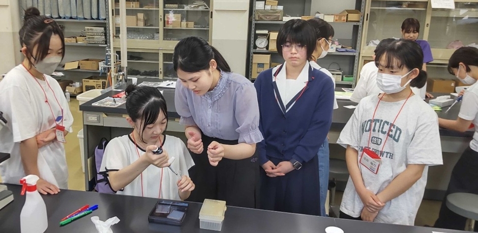 令和6年（2024年）に実施した体験型公開講座の様子