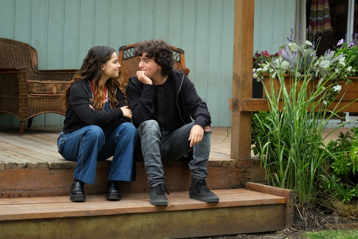 SUPERMAN & LOIS and all related pre-existing characters and elements TM and (C) DC. Superman & Lois series and all related new characters and elements TM and (C) Warner Bros. Entertainment Inc. All Rights Reserved.