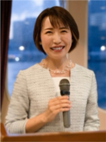 山崎聡子氏