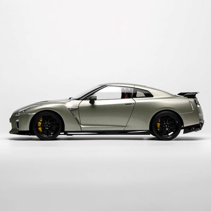1/18スケール M83515 Nissan GT-R (R35) Track Edition Engineered By NISMO T-Spec 2022