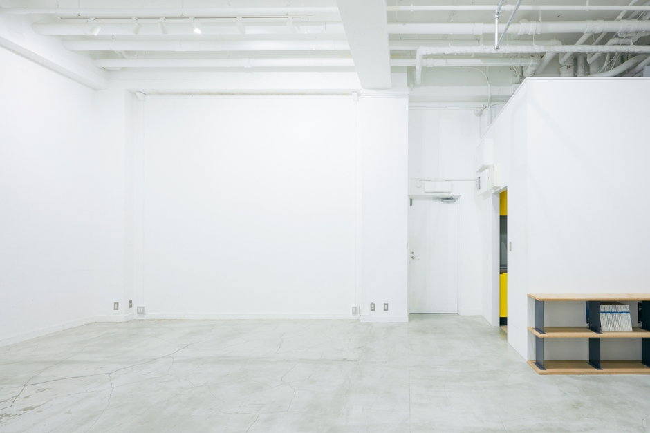 スタジオマンは常駐してません