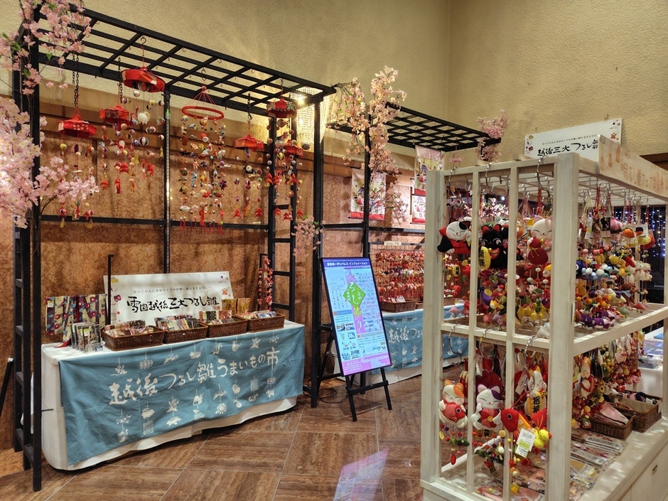 ホテルロビーつるし雛展示販売画像
