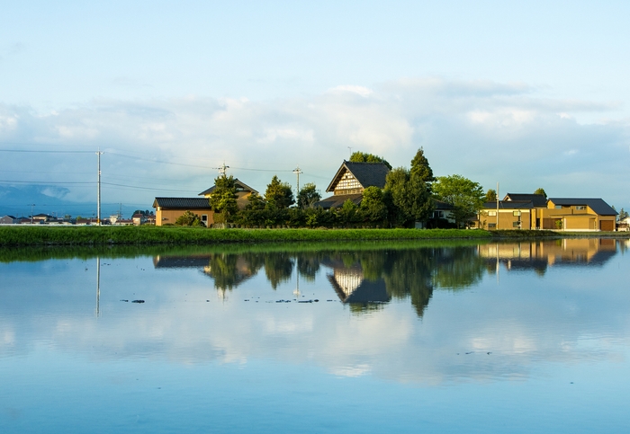 改修前の「アズマダチ」古民家 Photo by Yuki Tanaka