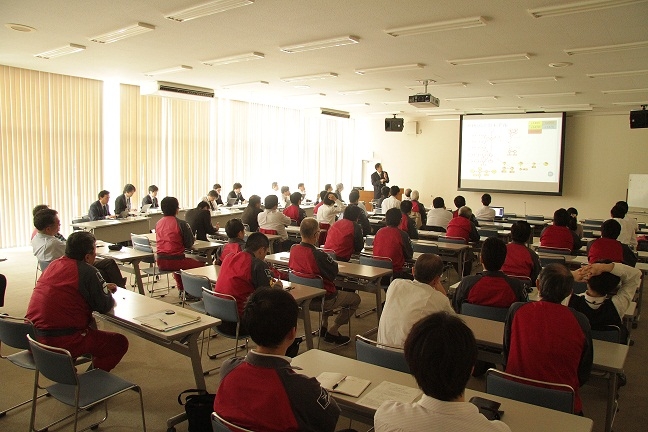 常石造船・広島大学共同研究報告会の様子