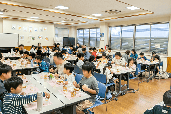 写真(1)2025年10月26日(日)に開催された「子ども食堂」へ寄付支援を実施