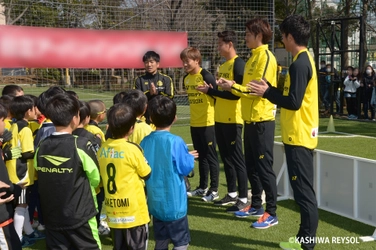 柏・流山・我孫子の小学生向けに柏レイソル サッカー教室開催　 コーチ・トップチーム選手の指導体験や観戦チケットプレゼントも