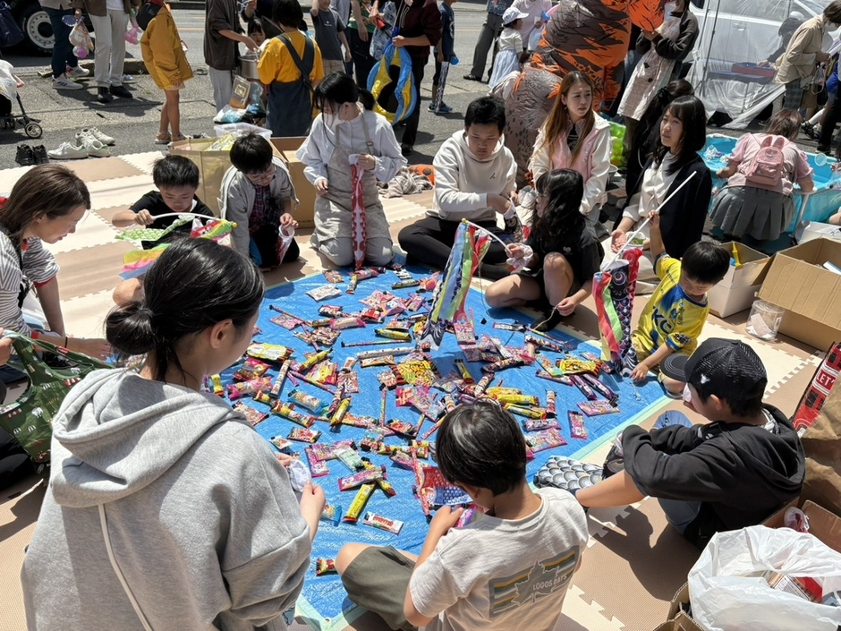 5月に実施した子ども食堂でのボランティアの様子