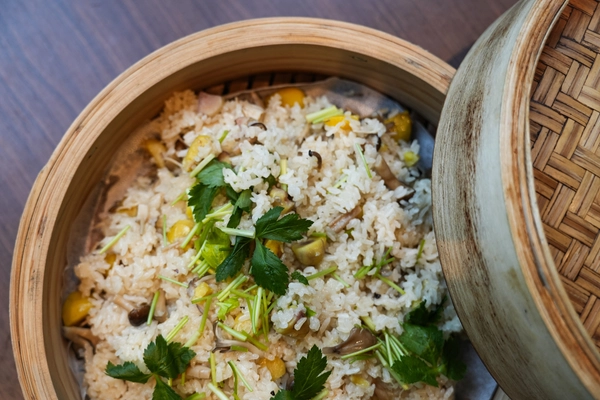 秋の味覚「栗と茸のおこわ せいろ蒸し」10月6日より提供